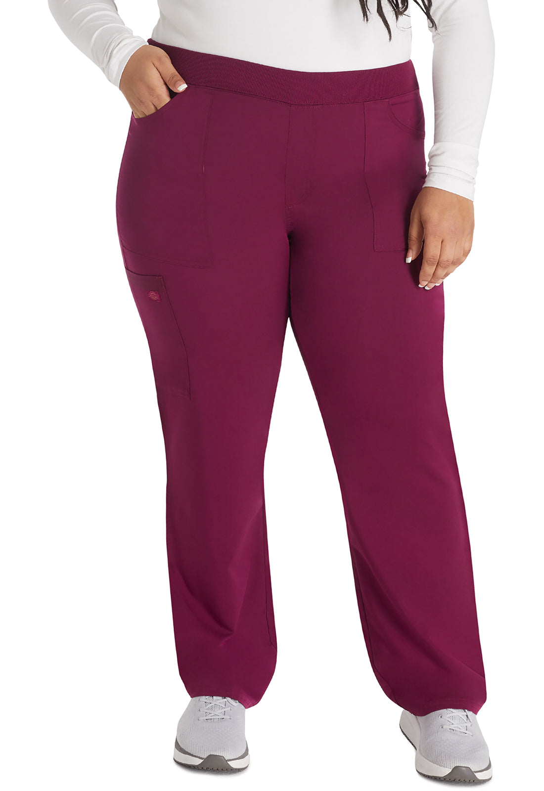 Women's Mid Rise Tapered Leg Pull-on Pant - Wine