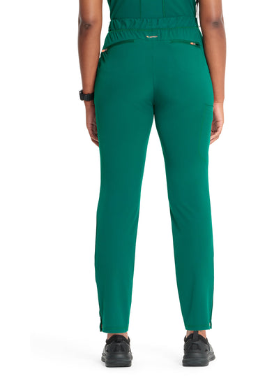 Women's Mid Rise Pull-on Tapered Leg Cargo Pant  - Hunter