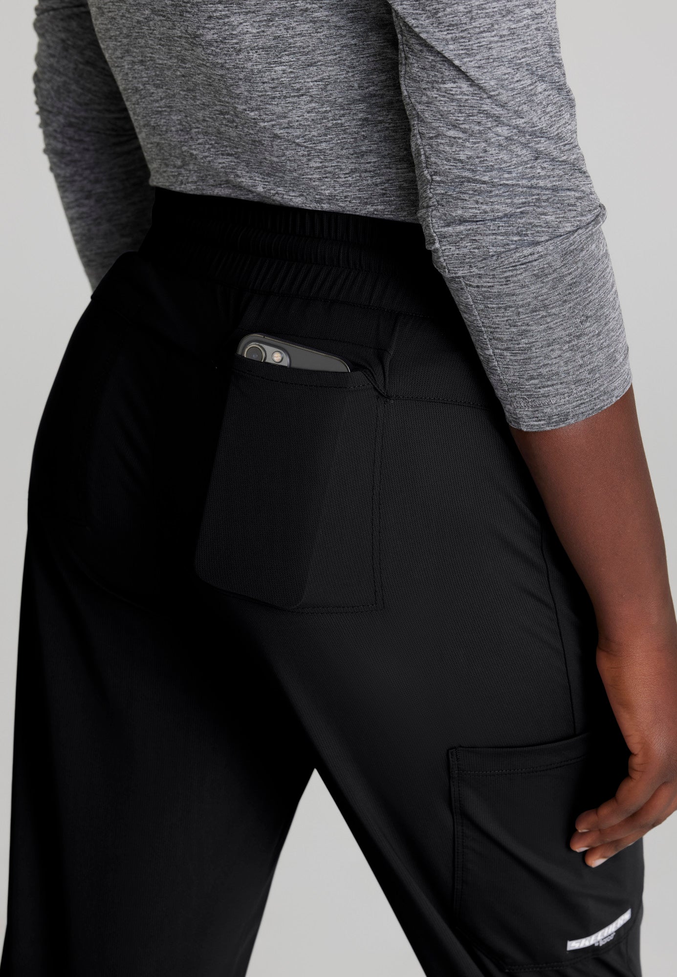 Pace Knit Jogger - Black - Jen's Scrubs