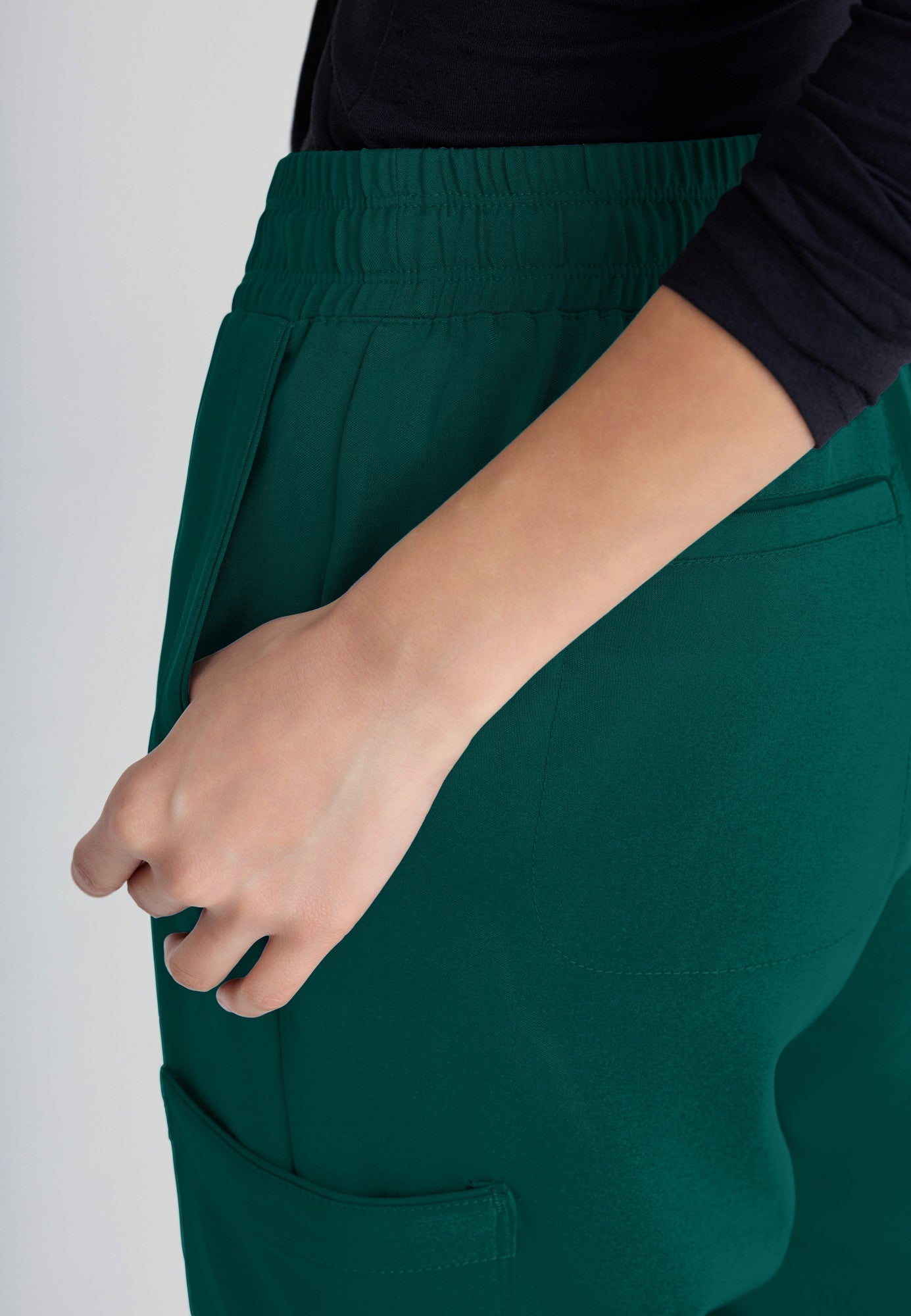 Terra Jogger - Hunter Green - Jen's Scrubs