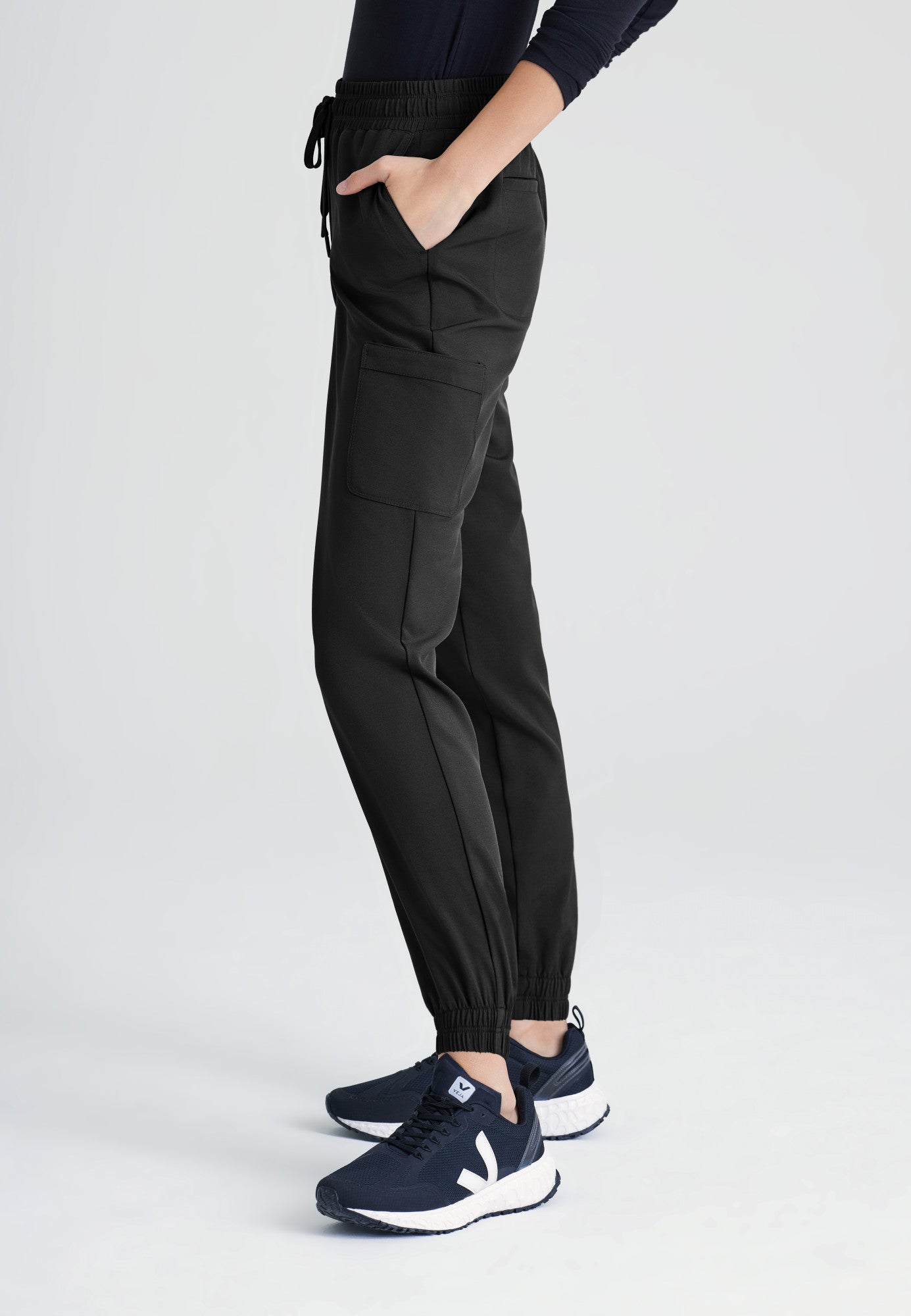 Terra Jogger - Black - Jen's Scrubs