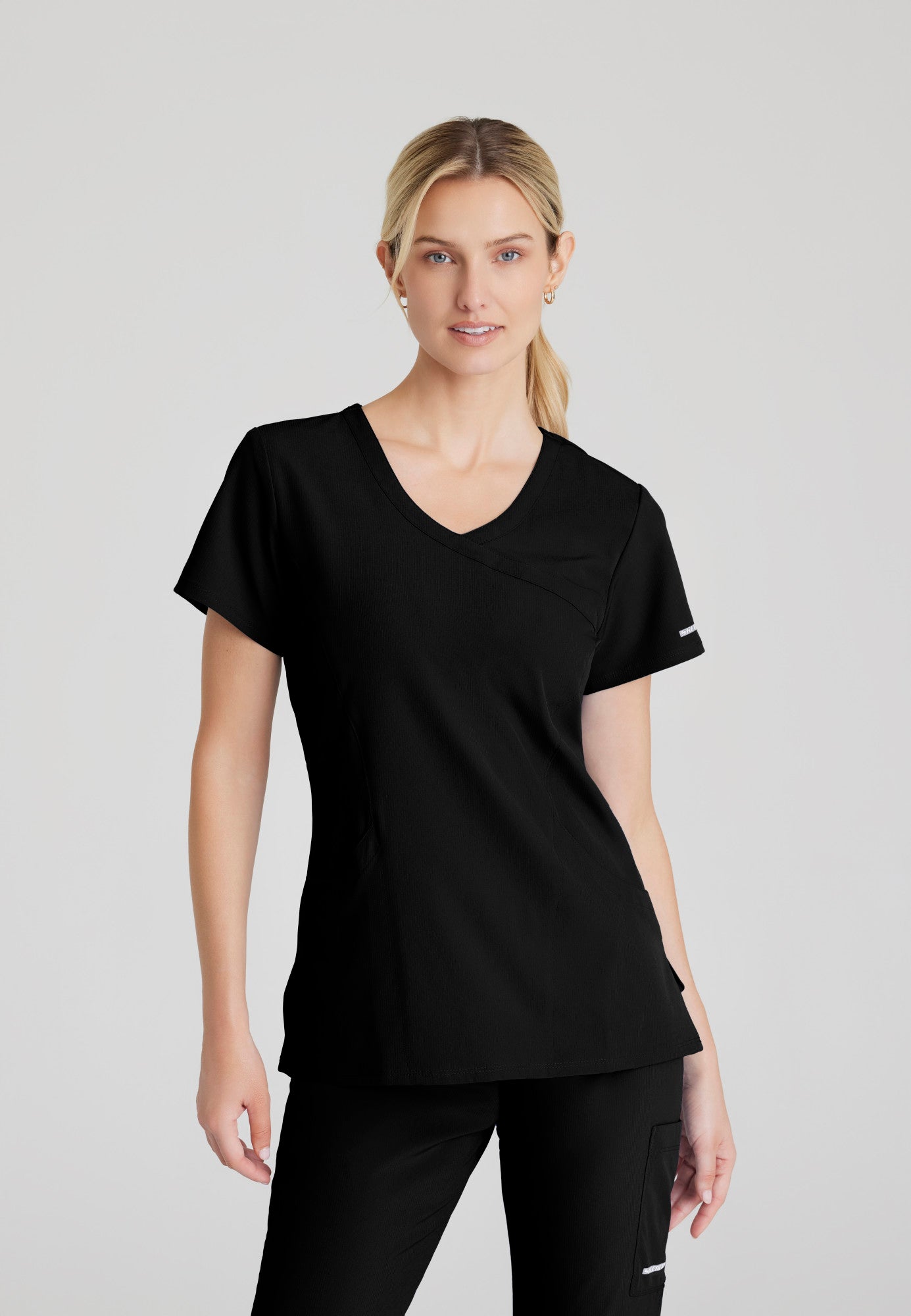 Reliance Top - Black - Jen's Scrubs