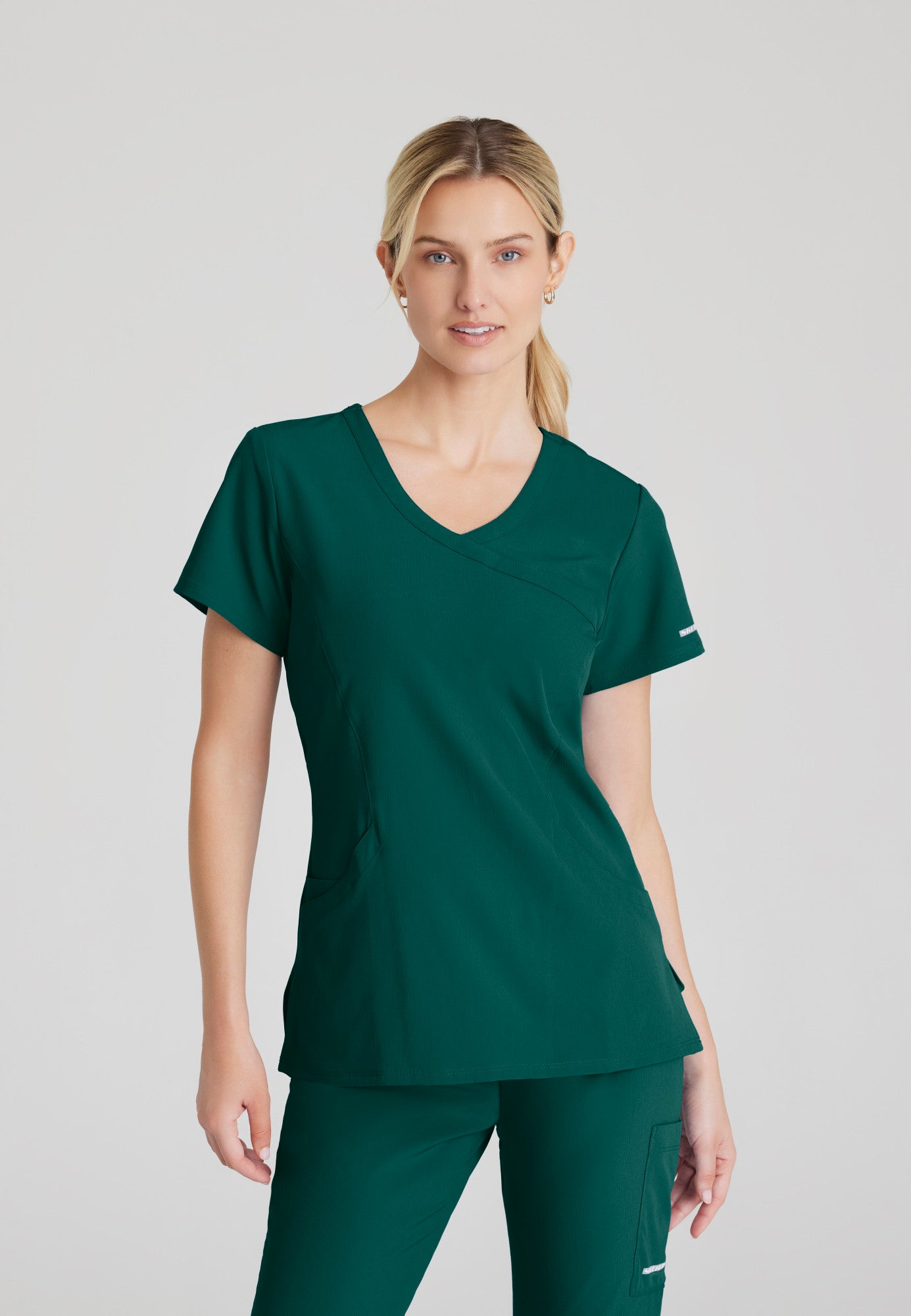 Reliance Top - Hunter Green - Jen's Scrubs