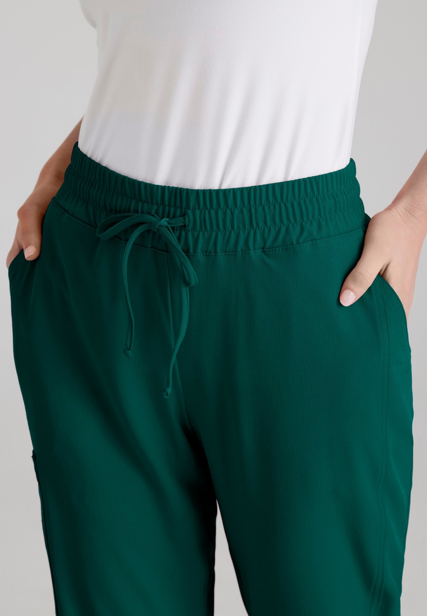 Gamma Pant - Hunter Green - Jen's Scrubs