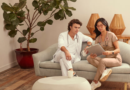 Voyager Jogger - Hunter Green - Jen's Scrubs